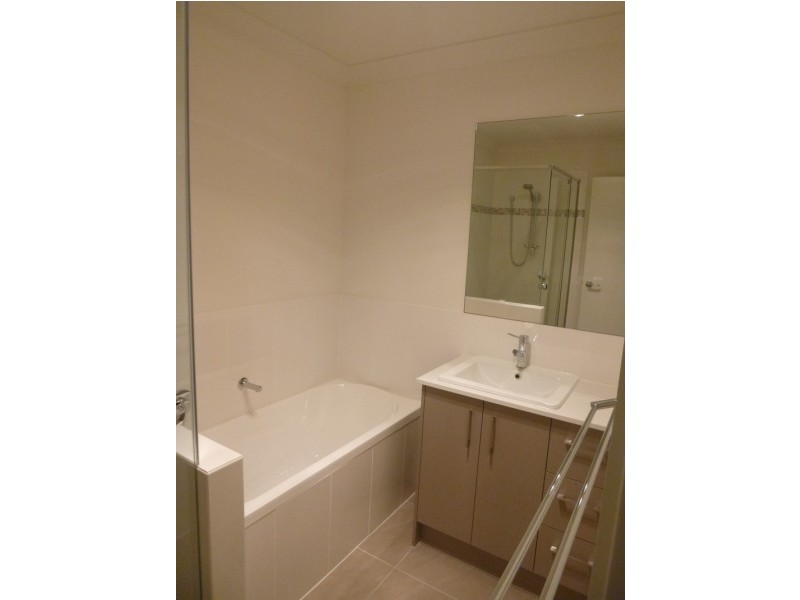 1 37 Skewis St, Chinchilla QLD 4413