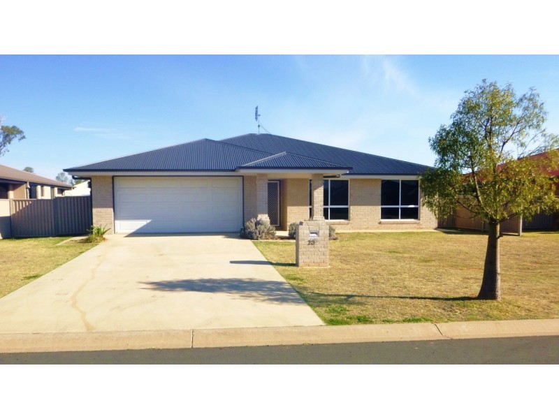 28 Sheridan Street, Chinchilla QLD 4413