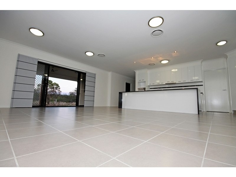 5  Washington Ave, Chinchilla QLD 4413
