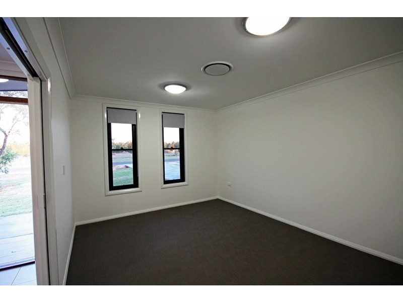 5  Washington Ave, Chinchilla QLD 4413