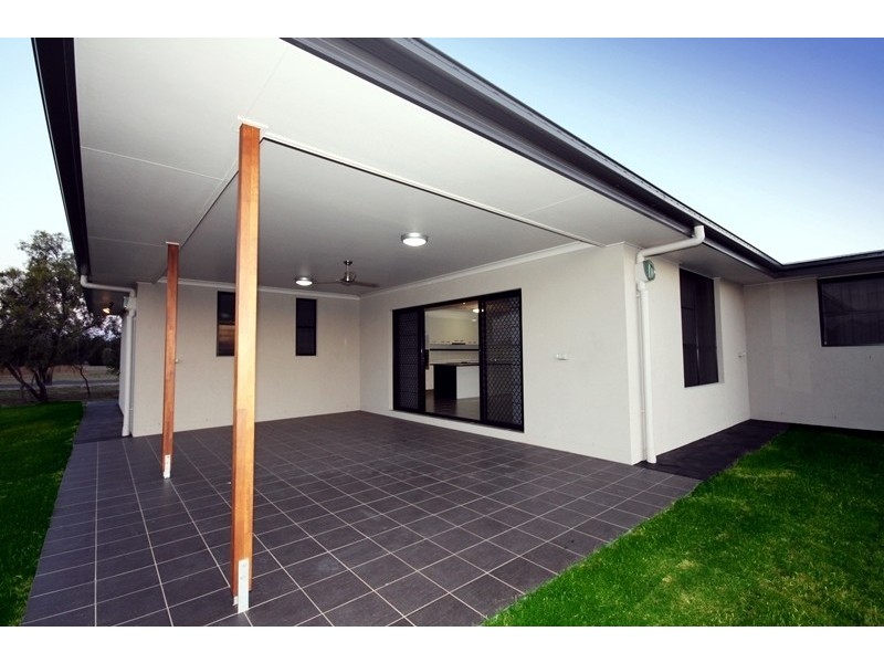 5  Washington Ave, Chinchilla QLD 4413