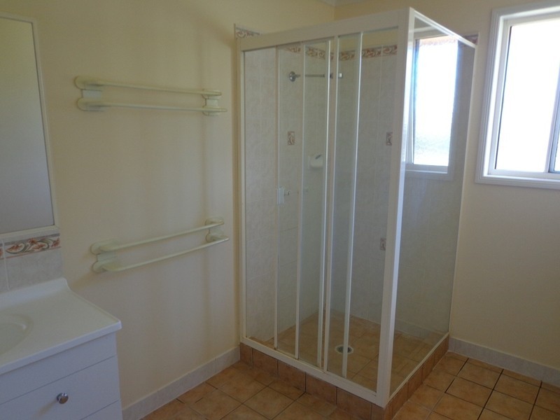 10 McIntyre St, Chinchilla QLD 4413