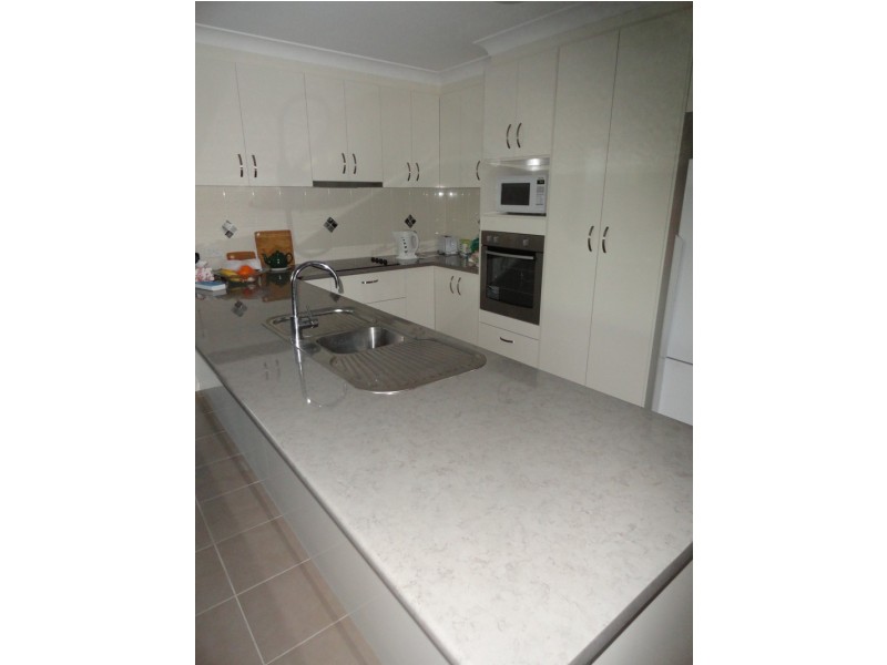 1/4 Crescent Avenue, Chinchilla QLD 4413