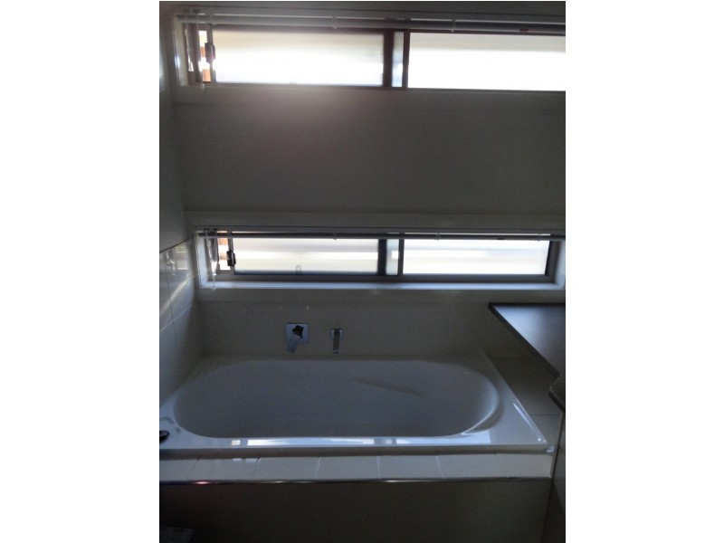 1/4 Crescent Avenue, Chinchilla QLD 4413