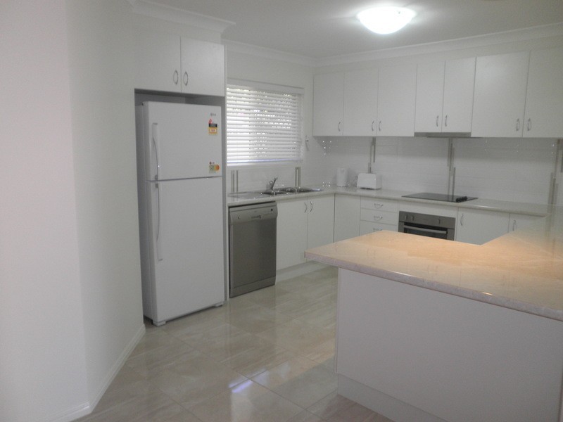 2/12 Heeney St, Chinchilla QLD 4413