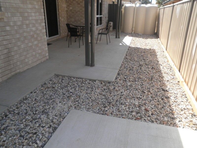 2/12 Heeney St, Chinchilla QLD 4413
