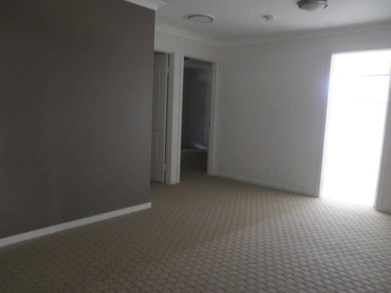 Unit 2/6 Holland St, Chinchilla QLD 4413