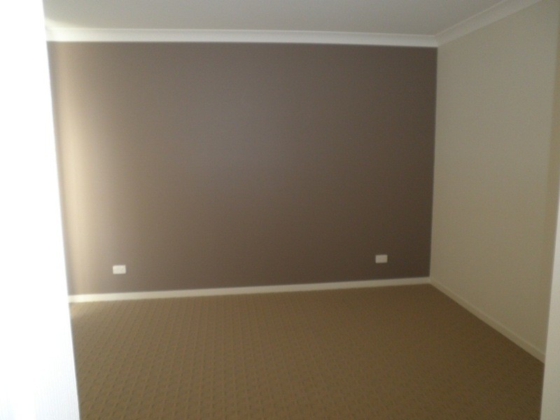 Unit 2/6 Holland St, Chinchilla QLD 4413