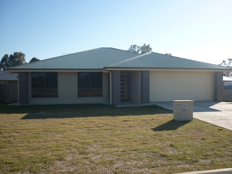 28  Sommerfeld Cres, Chinchilla QLD 4413