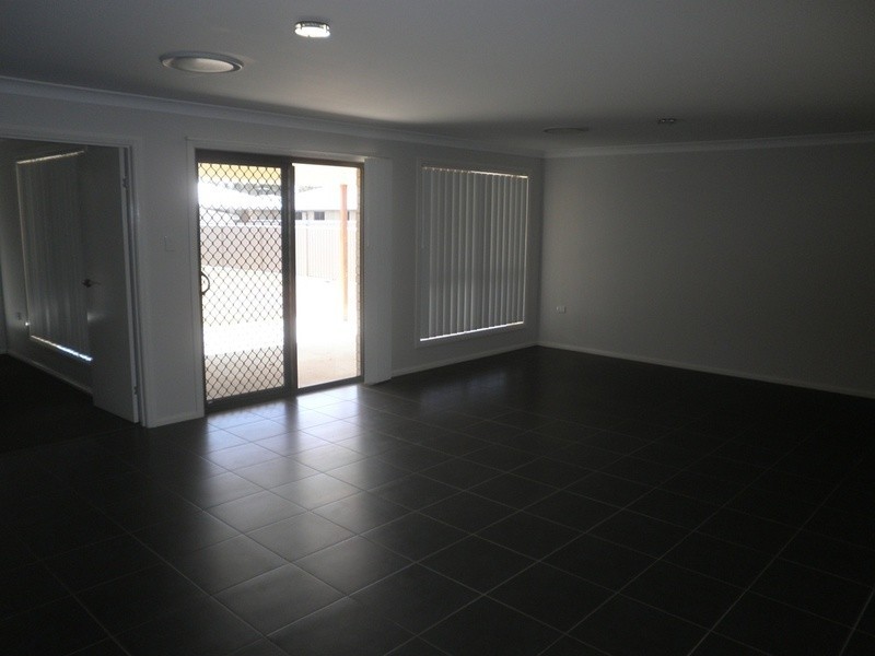 28  Sommerfeld Cres, Chinchilla QLD 4413