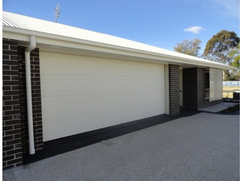 2/104 Windmill Road, Chinchilla QLD 4413