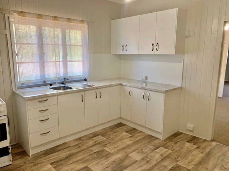 2/13 Wood Street, Chinchilla QLD 4413