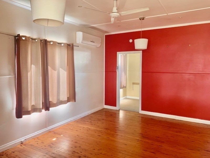 1/22 Barber Street, Chinchilla QLD 4413
