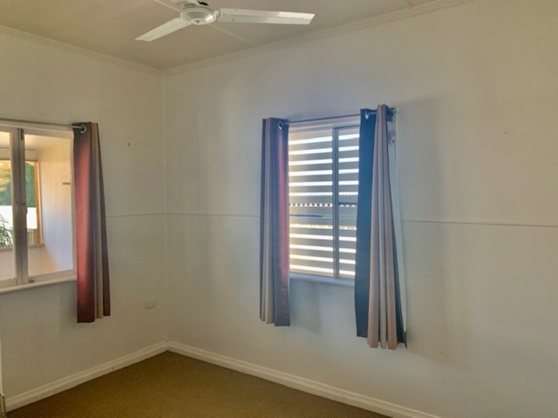 1/22 Barber Street, Chinchilla QLD 4413