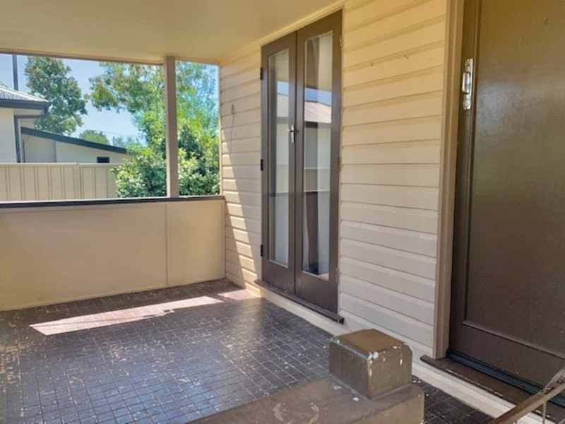 1/22 Barber Street, Chinchilla QLD 4413