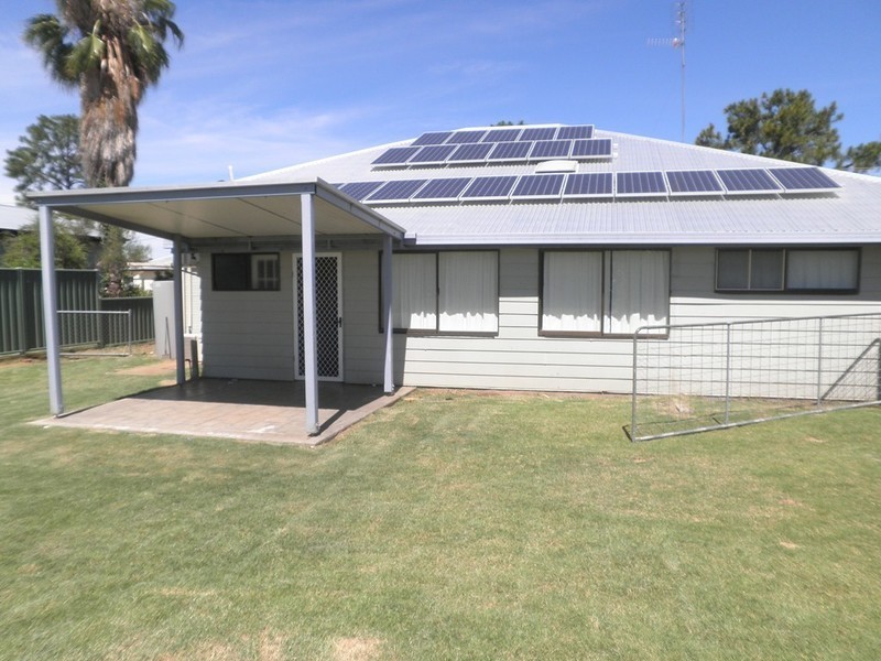 22 Evans St, Chinchilla QLD 4413