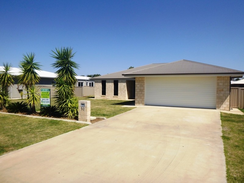 50 Sommerfeld Cres, Chinchilla QLD 4413