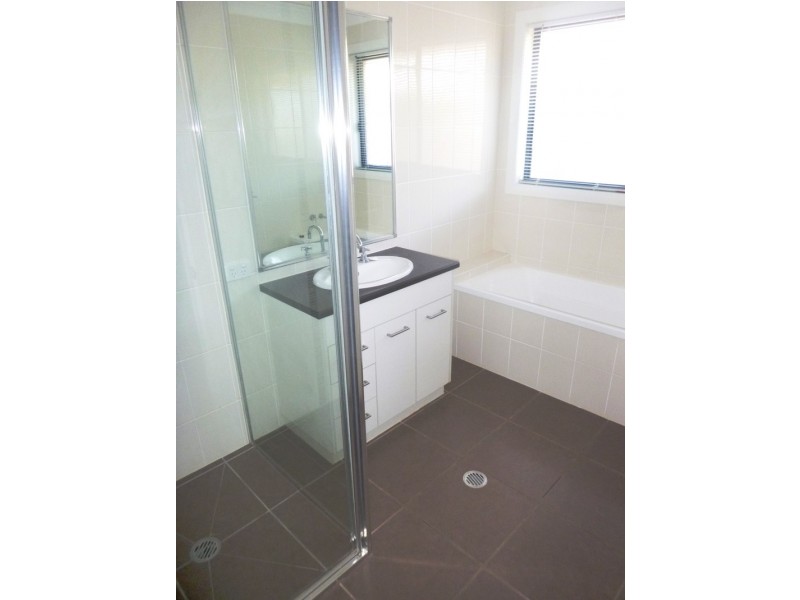 50 Sommerfeld Cres, Chinchilla QLD 4413