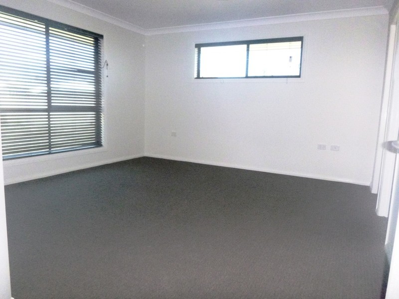 50 Sommerfeld Cres, Chinchilla QLD 4413