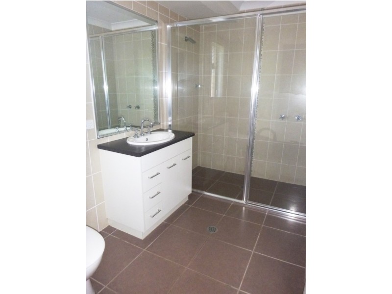 50 Sommerfeld Cres, Chinchilla QLD 4413