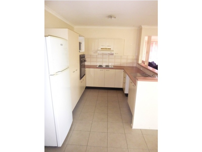 74 Zeller St, Chinchilla QLD 4413