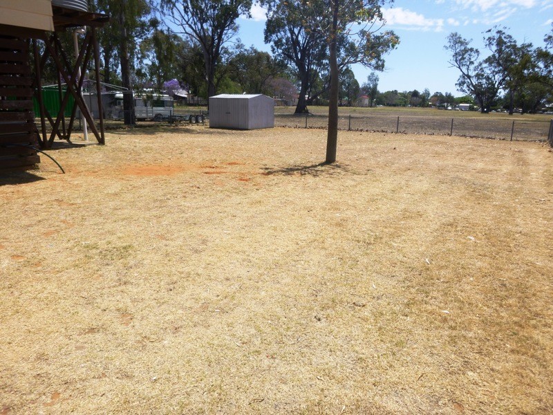 11 Wambo St, Chinchilla QLD 4413