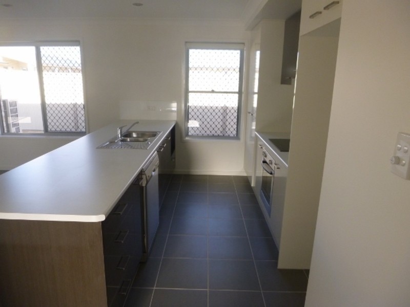28 Ellem Dr, Chinchilla QLD 4413