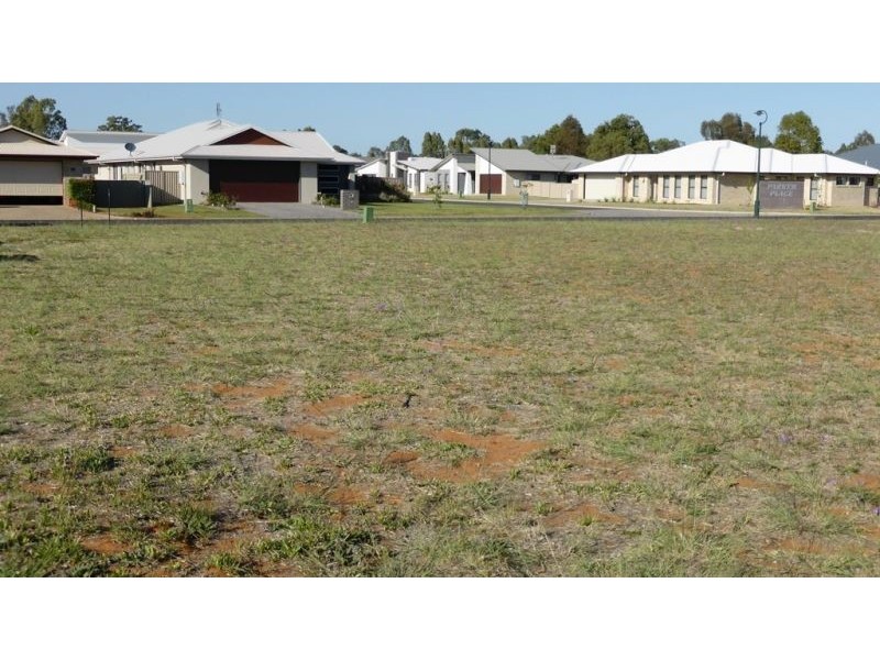. Sommerfeld Crescent, Chinchilla QLD 4413