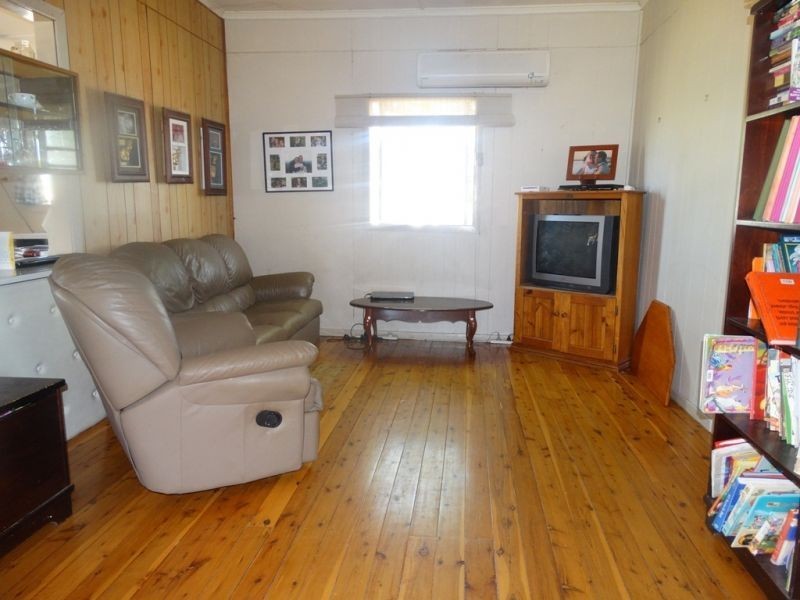 76 Wambo Street, Chinchilla QLD 4413