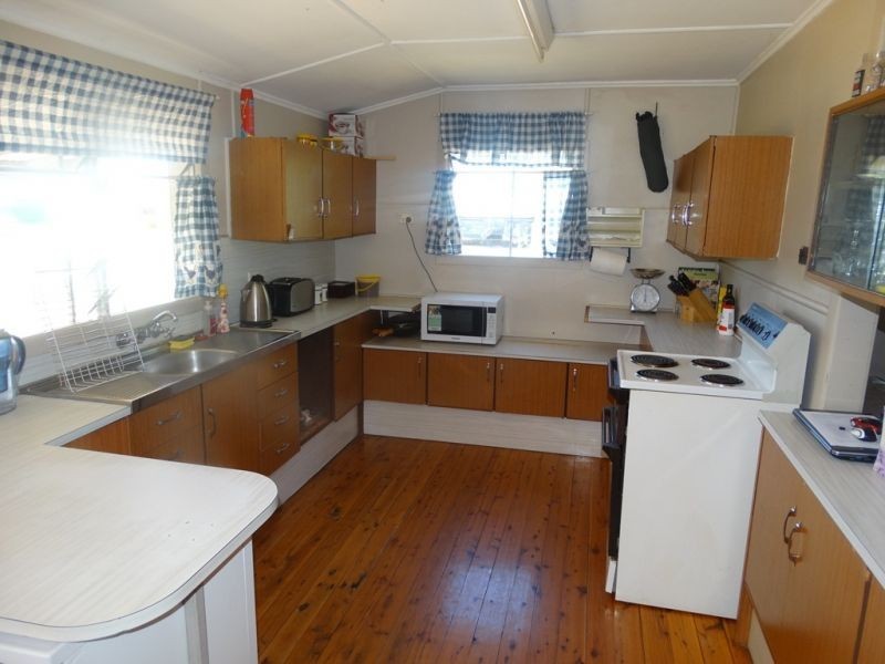 76 Wambo Street, Chinchilla QLD 4413