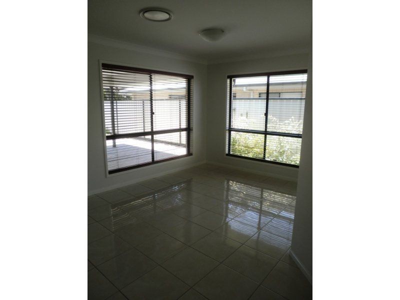 55 Sommerfeld Crescent, Chinchilla QLD 4413