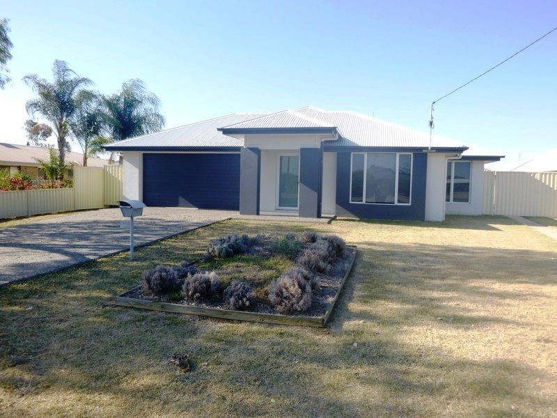 97 Zeller Street, Chinchilla QLD 4413