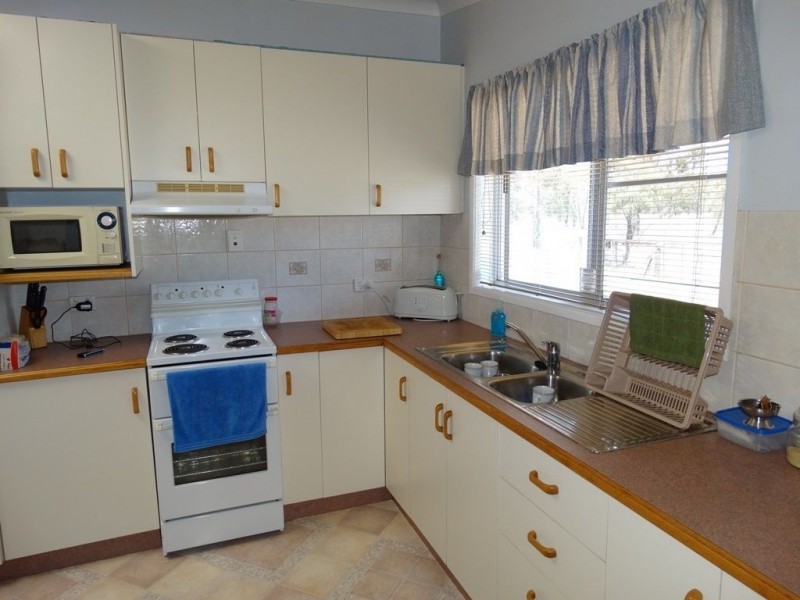 29353 Warrego Highway, Miles QLD 4415