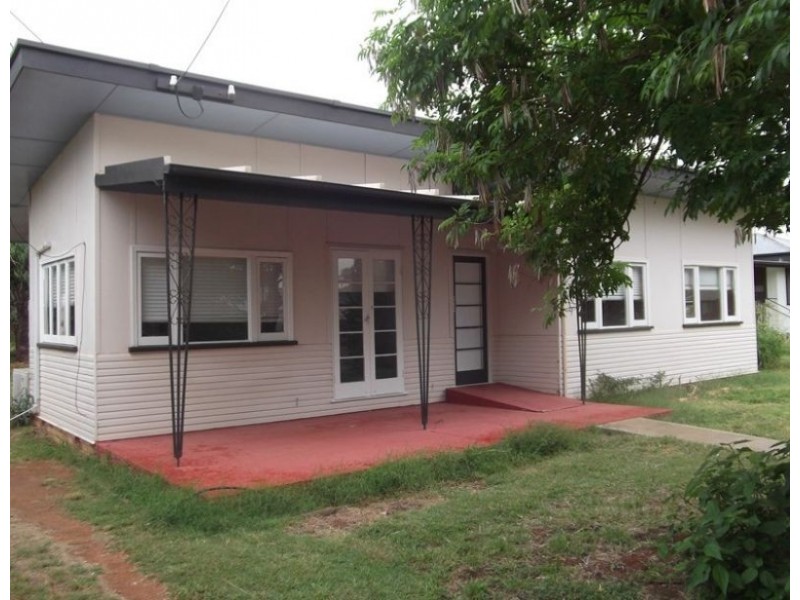 26 Barber Street, Chinchilla QLD 4413