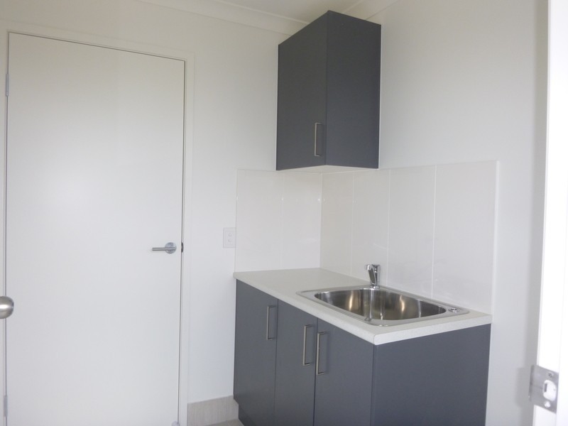 2/28 Evans St, Chinchilla QLD 4413
