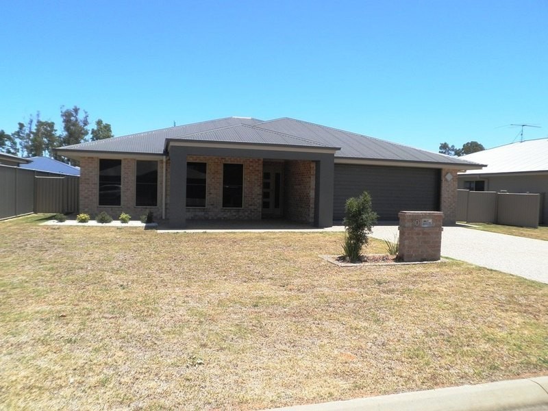 10 Sommerfeld Cr, Chinchilla QLD 4413