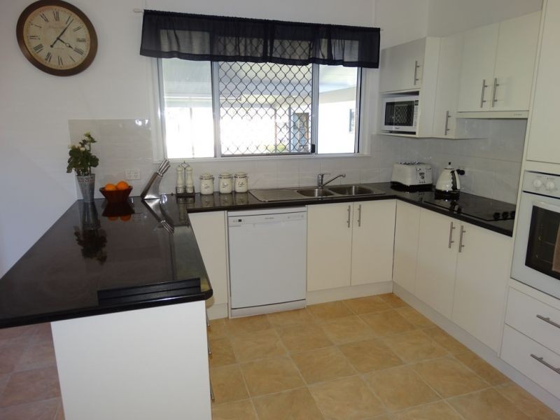 11 Claydon Street, Chinchilla QLD 4413