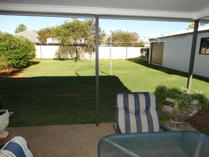 11 Claydon Street, Chinchilla QLD 4413