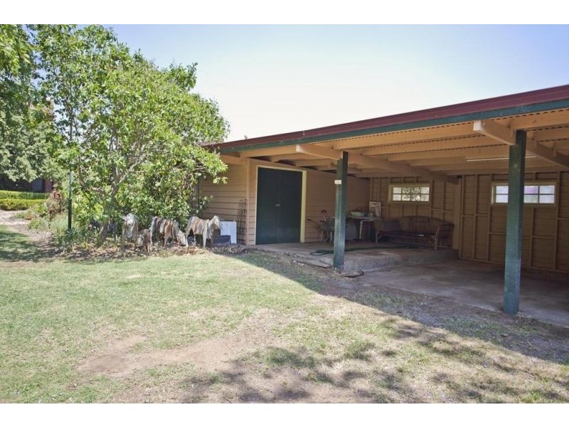 15 Chinchilla Street, Chinchilla QLD 4413