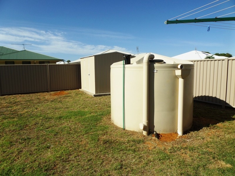 40 Sommerfeld Cr, Chinchilla QLD 4413