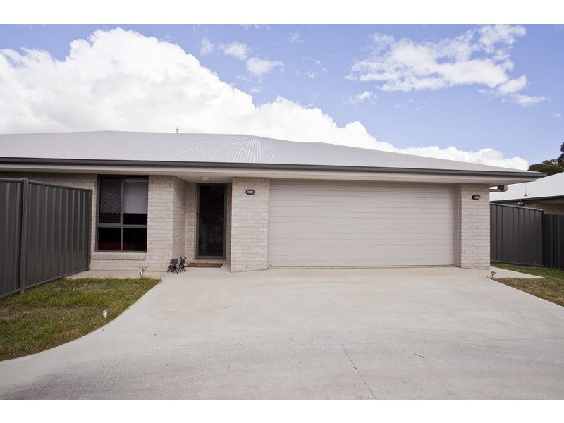 6B Dudley St, Chinchilla QLD 4413