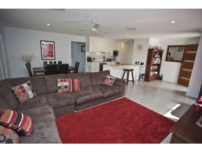 6B Dudley St, Chinchilla QLD 4413