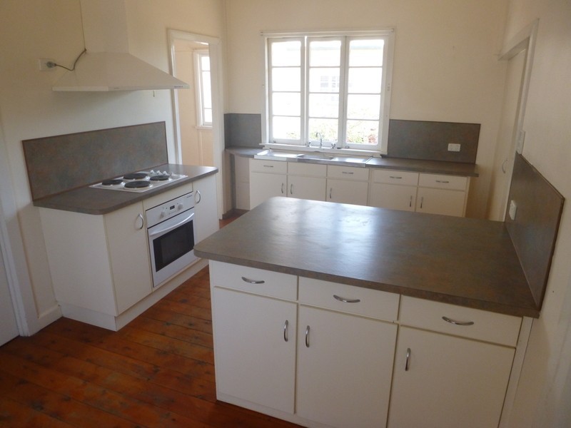 14 Wambo St, Chinchilla QLD 4413