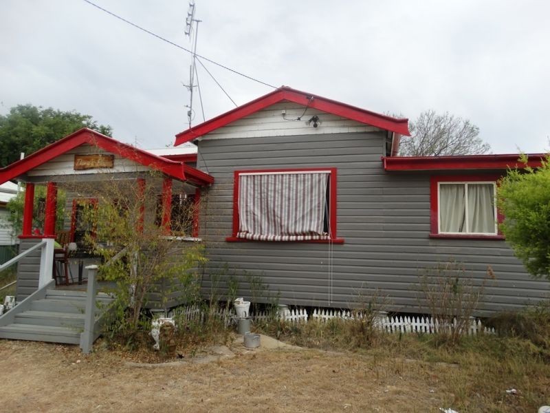 72 Hypatia Street, Chinchilla QLD 4413