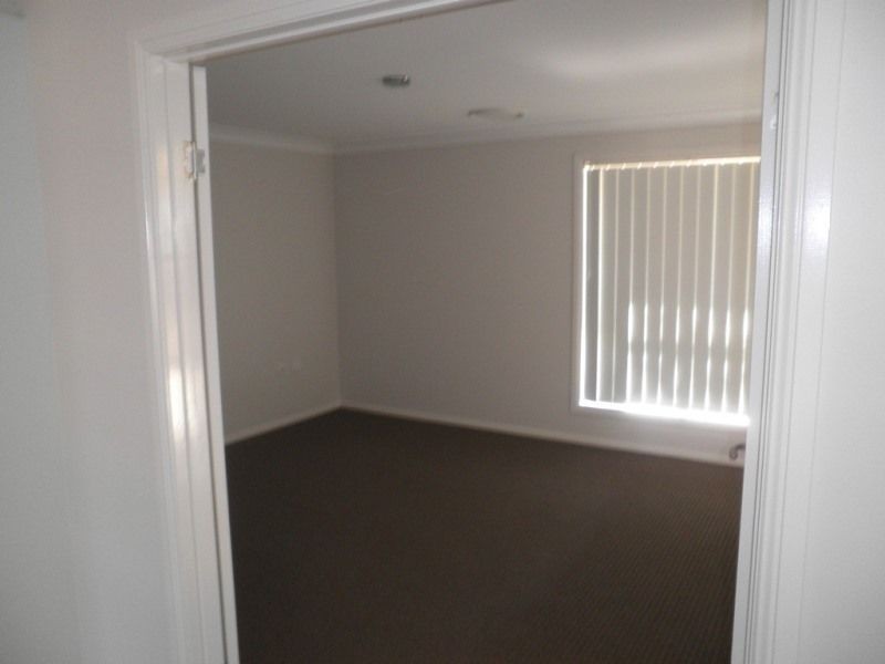 28 Sommerfeld Crescent, Chinchilla QLD 4413
