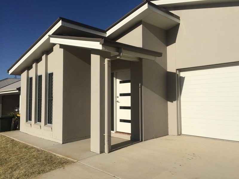 27 Ellem Dr, Chinchilla QLD 4413