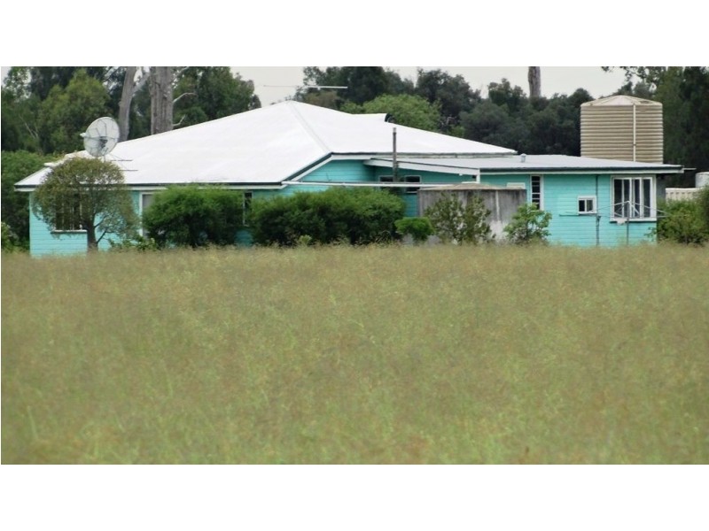 . V Bells Road, Chinchilla QLD 4413