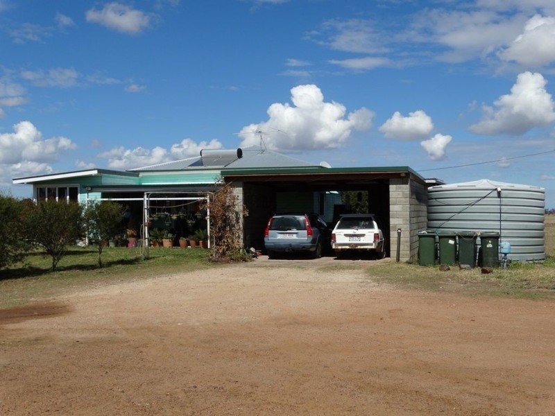 . V Bells Road, Chinchilla QLD 4413