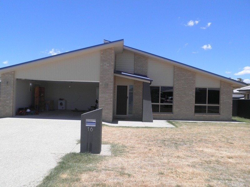 16 Gower St, Chinchilla QLD 4413