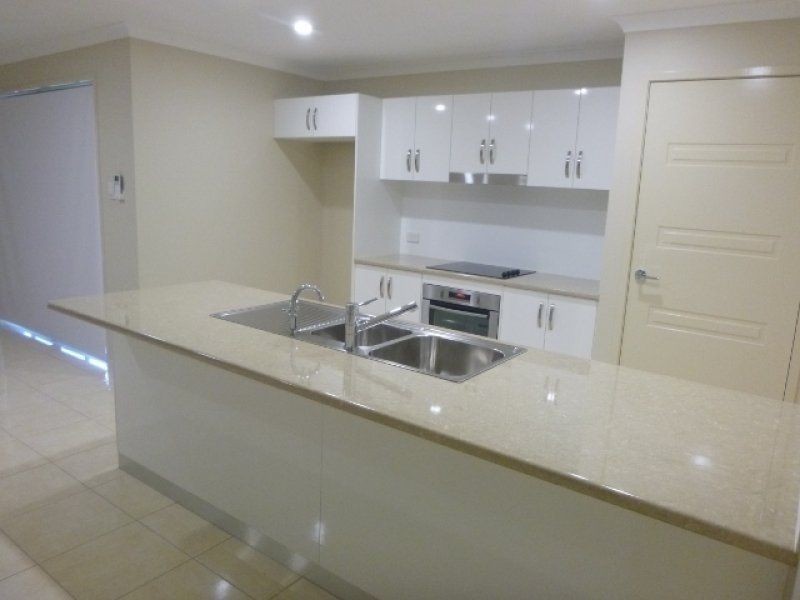 2/9 Dudley Street, Chinchilla QLD 4413